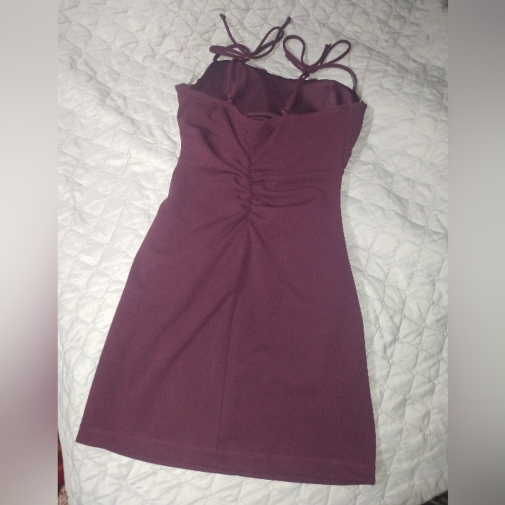 Dress - Picture 2 of 5
